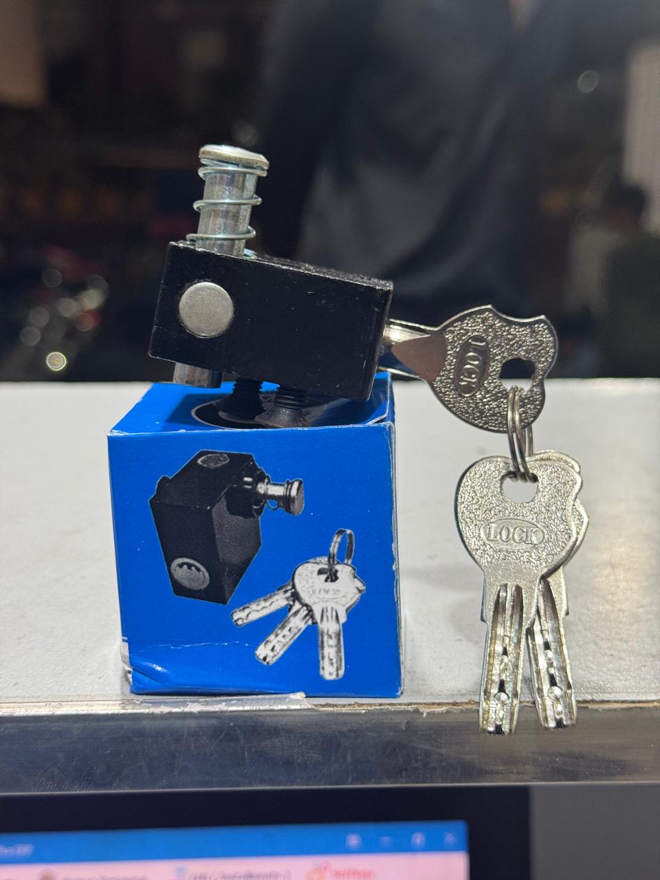 Push Lock for Bike Handle